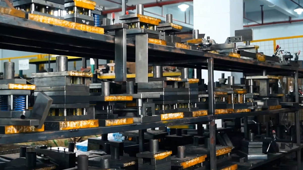 Safety First: Essential Tips for Using Electric Wheelchairs Outdoors