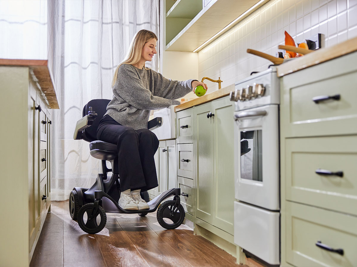 Urban Senior Mobility Upgrade: Electric Wheelchairs and Compact Mobility Scooters